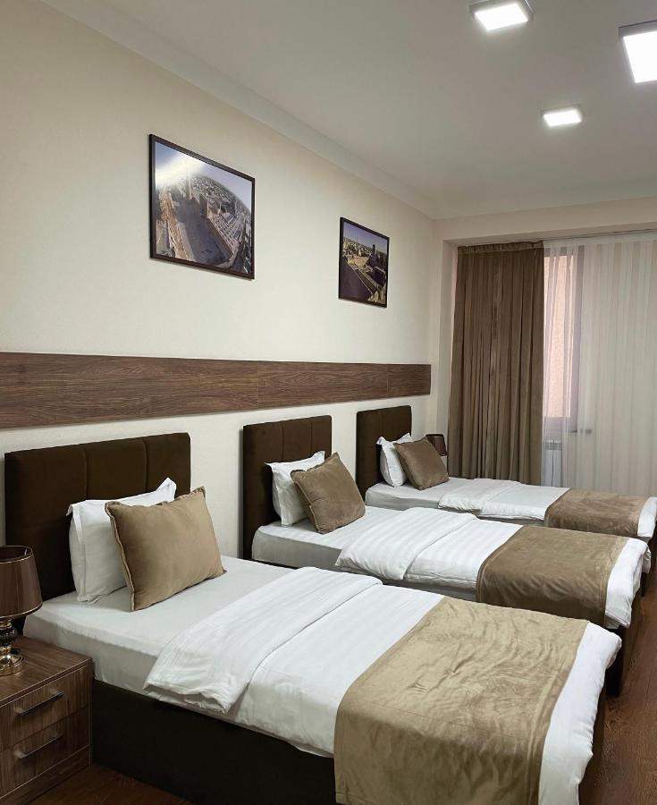 Meros Boutique Hotel ทาชเคนต์ ภายนอก รูปภาพ