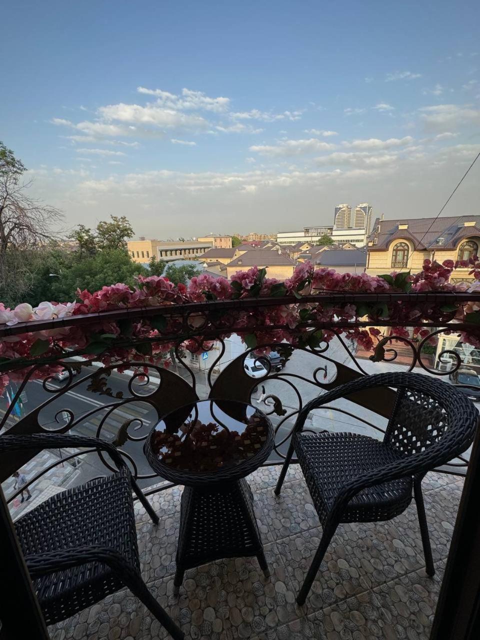 Meros Boutique Hotel ทาชเคนต์ ภายนอก รูปภาพ